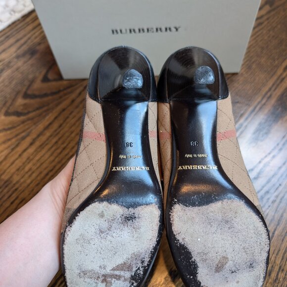 Burberry Check Plaid Pumps, size 38 - Picture 5 of 10